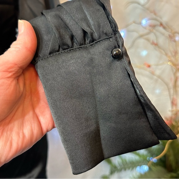 NWOT ! Black Dress - Picture 3 of 7